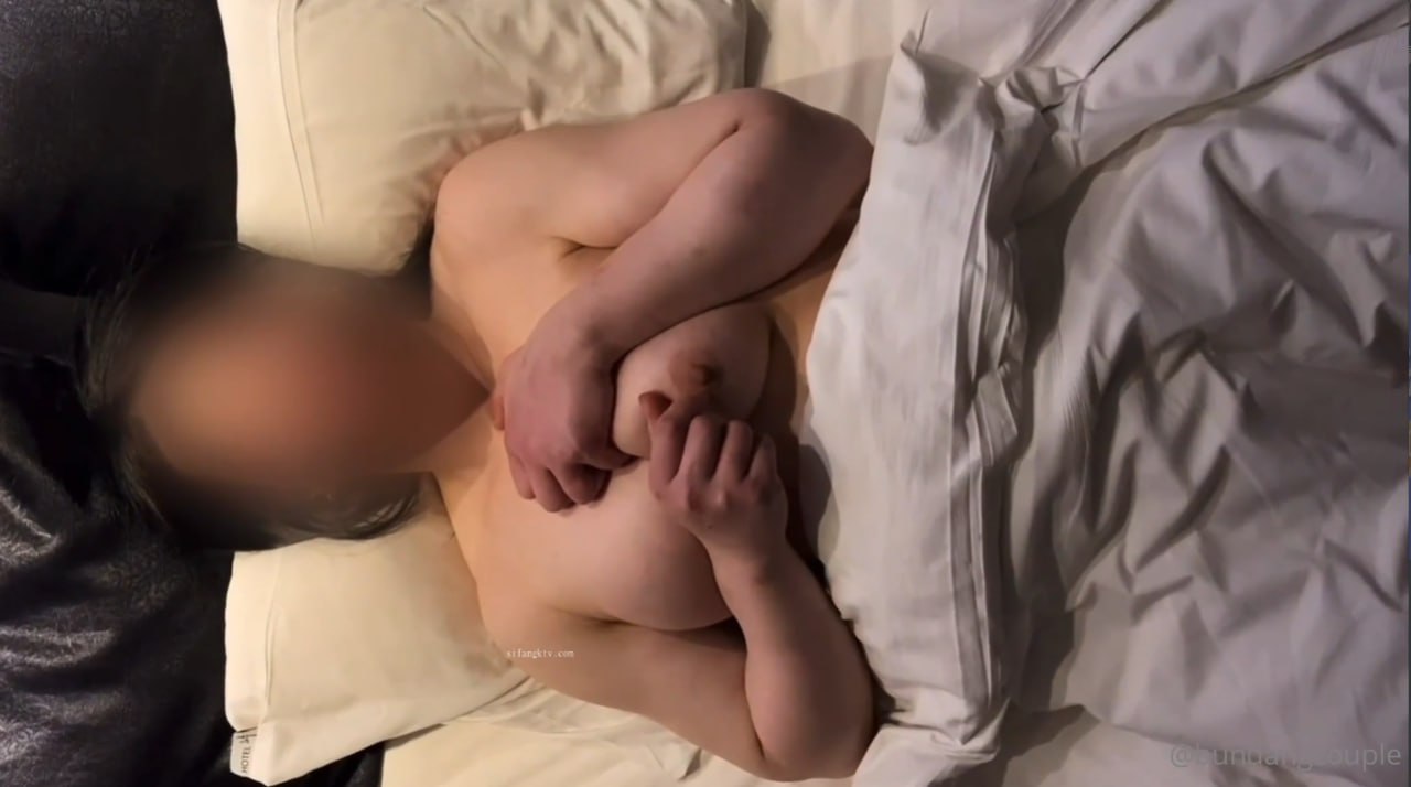 哇塞郳郳 黑丝超透情趣睡衣挑逗 极品神尻阳具尽情抽插爆浆 撸管必选淫娃 挑战你的精关